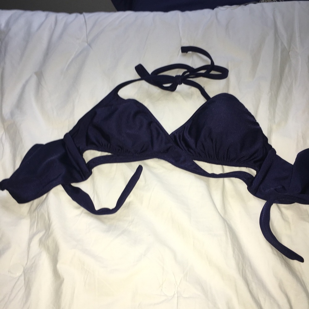 🌻Navy cross front swim top🌻